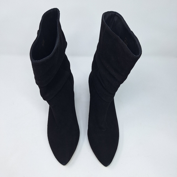 Botkier Skylar Black Suede Pounted Toe Heeled Boot With Folded Slouchy Look - Picture 3 of 9